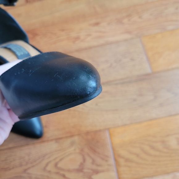 Deena & Ozzy Black Ankle Strap Block Heels 6 - Picture 5 of 6